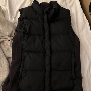GAP puffer vest!